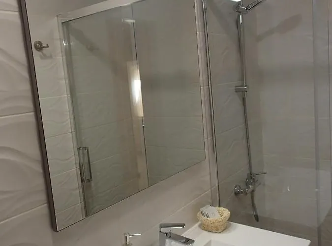 El Aljibe De La Luz Толедо